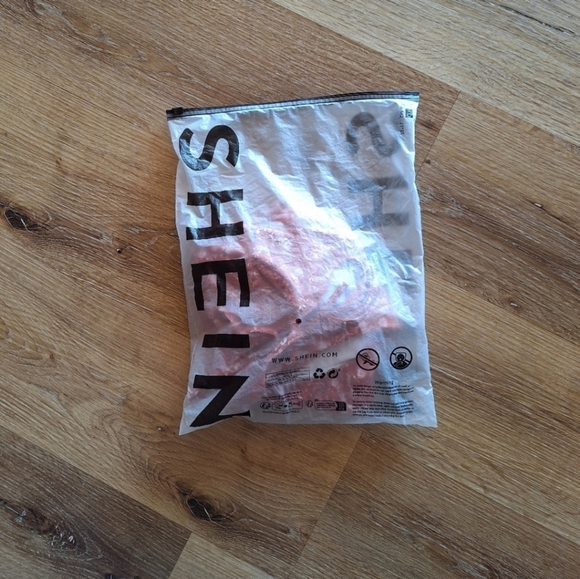 Cute Floral one piece - Picture 11 of 13